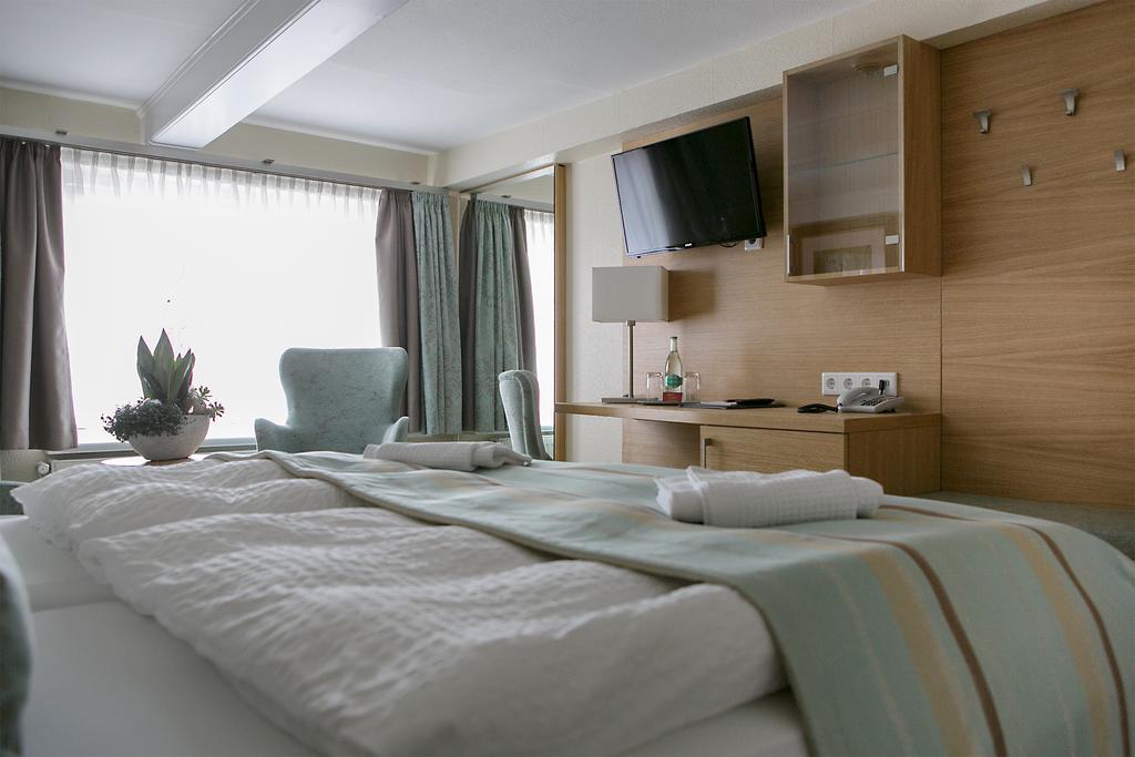 Hotel Neuwarft Altbau Dagebüll Oda fotoğraf