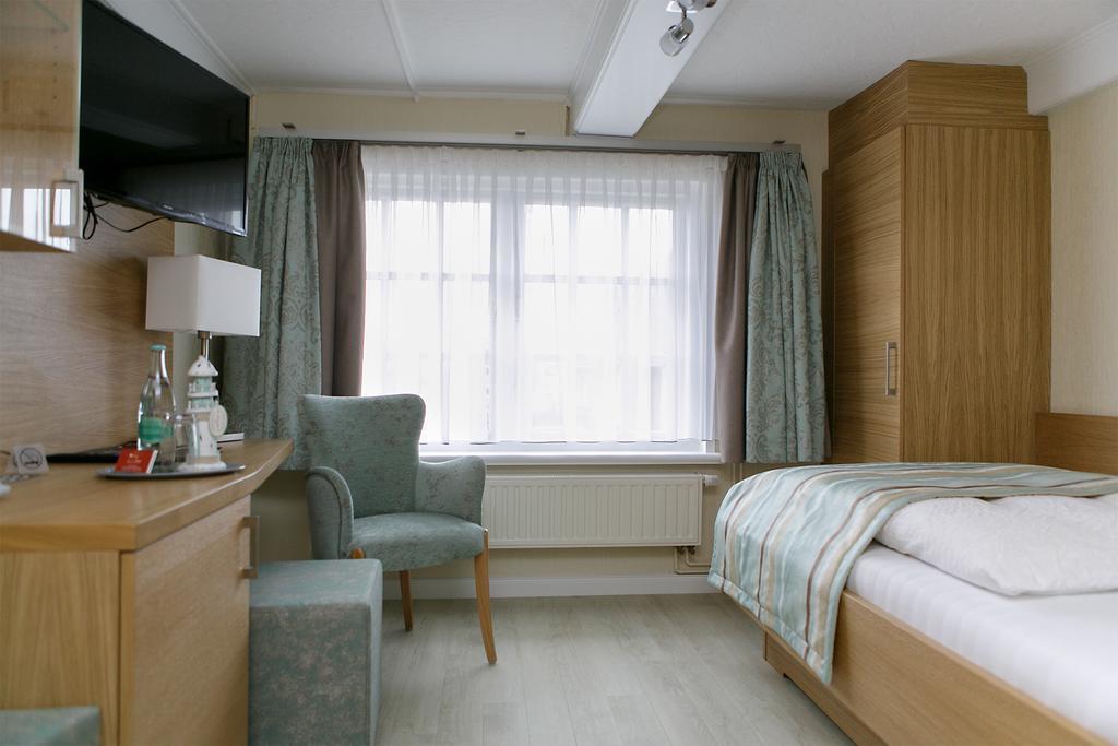 Hotel Neuwarft Altbau Dagebüll Oda fotoğraf